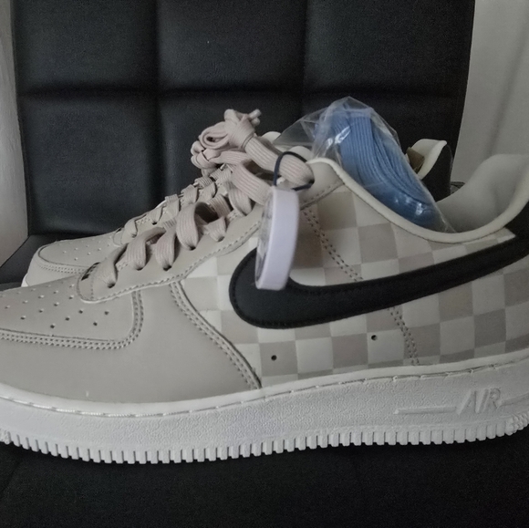 Lebron Air force 1 - Picture 6 of 6